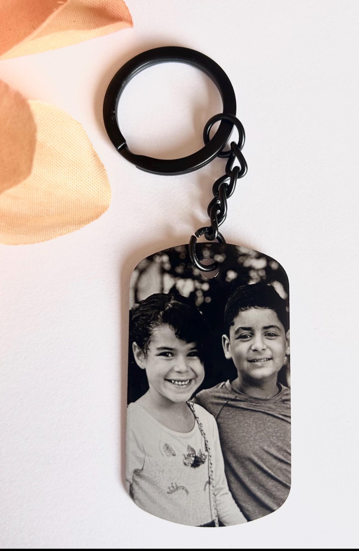 Laser engraved aluminum dog tag personalized photo keychain